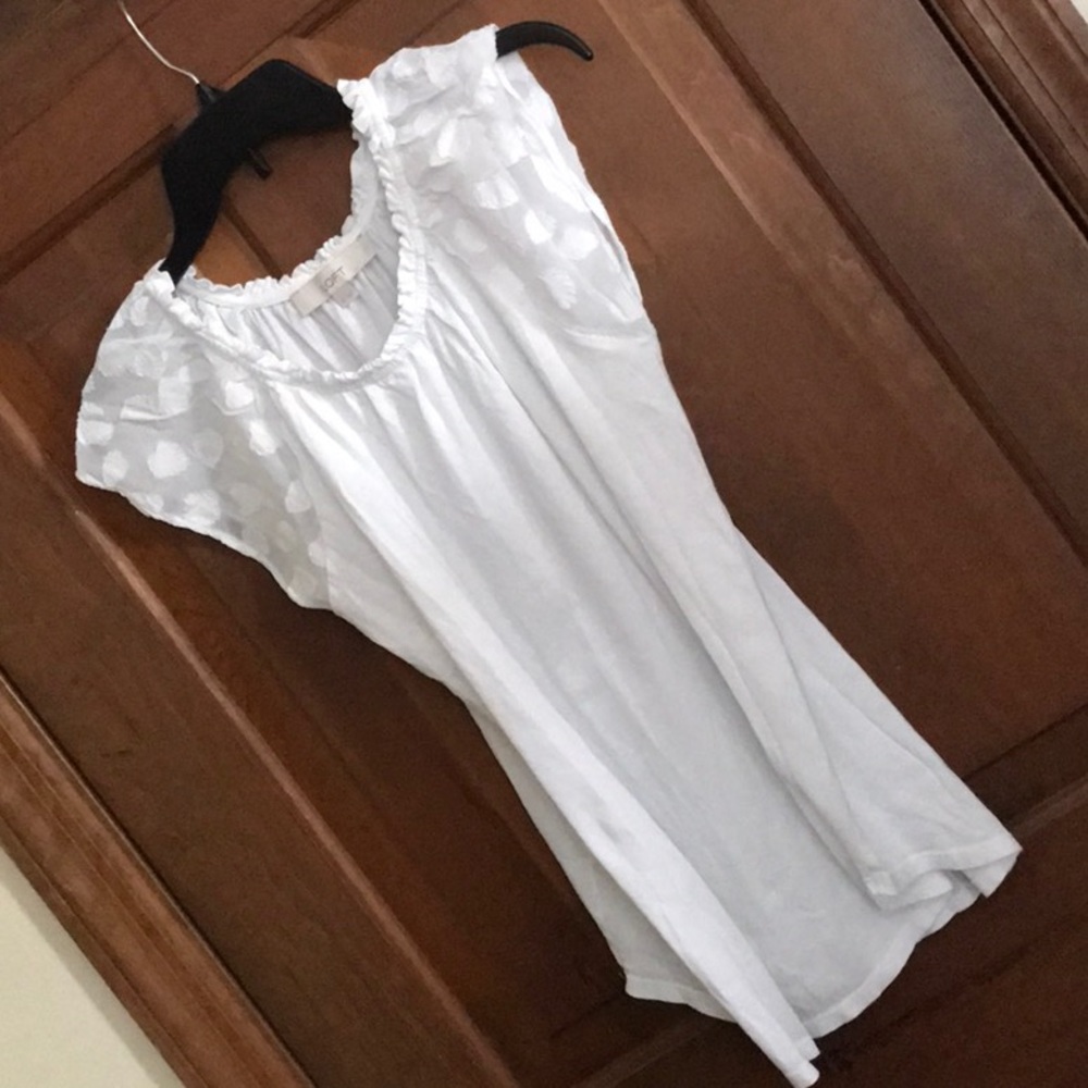 White short sleeve Loft embellished tee shirt.